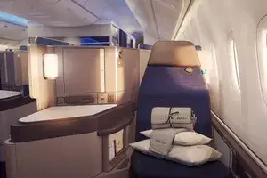 United Polaris seat