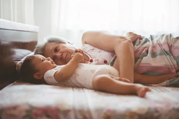 Nose, Comfort, Linens, Foot, Baby, Bedding, Nightwear, Barefoot, Bedroom, Bed sheet, 