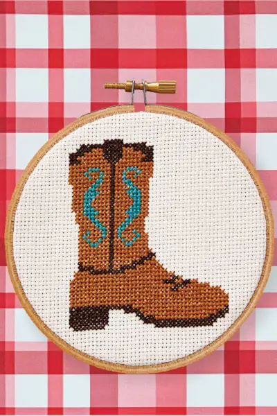 Textile, Pattern, Art, Embroidery, Creative arts, Needlework, Circle, Illustration, Craft, Cross-stitch, 