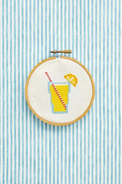 Textile, Embroidery, Pattern, Line, Needlework, Cross-stitch, Creative arts, Circle, Craft, Stitch, 