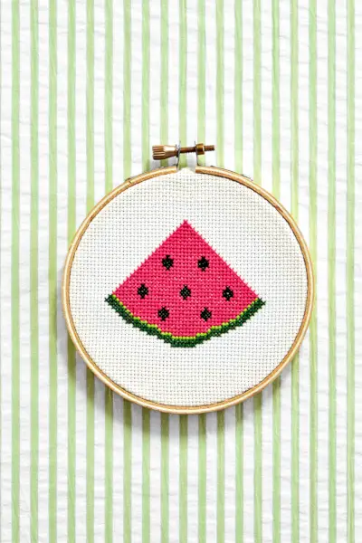 Embroidery, Textile, Pattern, Line, Cross-stitch, Needlework, Carmine, Magenta, Circle, Creative arts, 