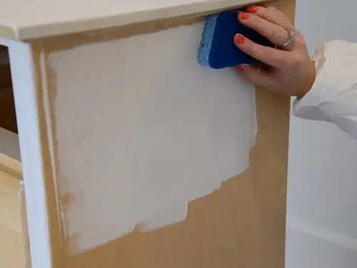 Wall, Wood stain, Table, Furniture, Joint compound, Paint, Material property, Room, Wood, Plaster, 