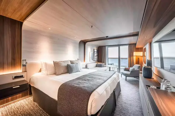 bedroom on board Le Commandant Charcot