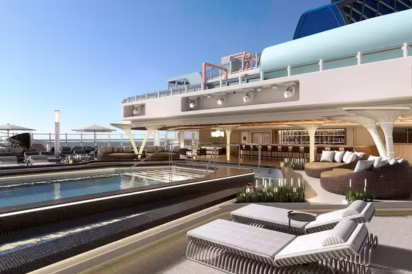 main pool on the Norwegian Luna