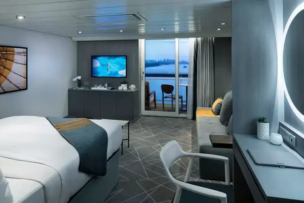 Guest room on Celebrity Summit