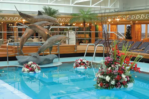 pool the Holland America Westerdam 