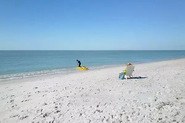 A sunny day at Longboat Key beach