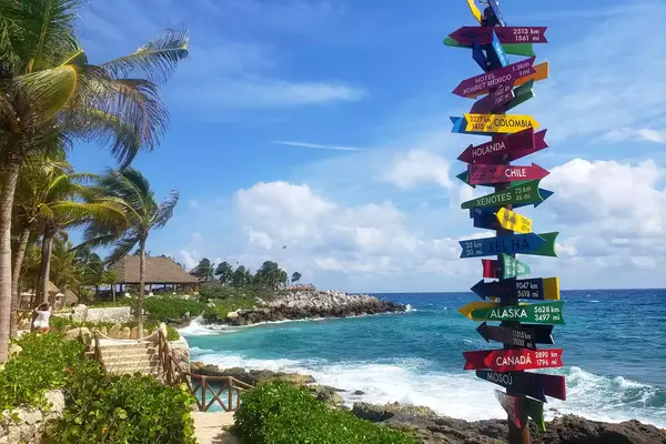 a sing in Playa Del Carmen, Mexico