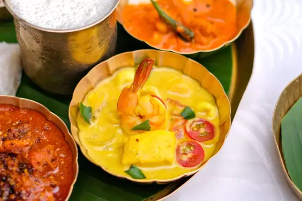 A thali platter at Brunton Boatyard, in Kochi