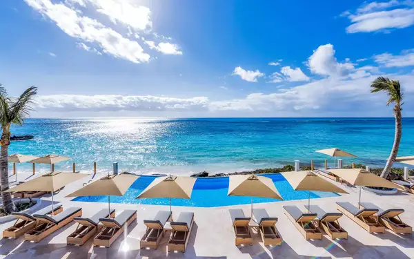 The Loren at Pink Beach views of the pool and ocean