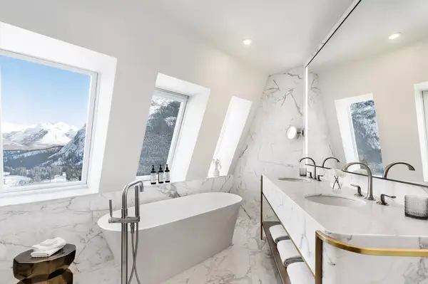 Bathroom at Fairmont Banff Springs Hotel