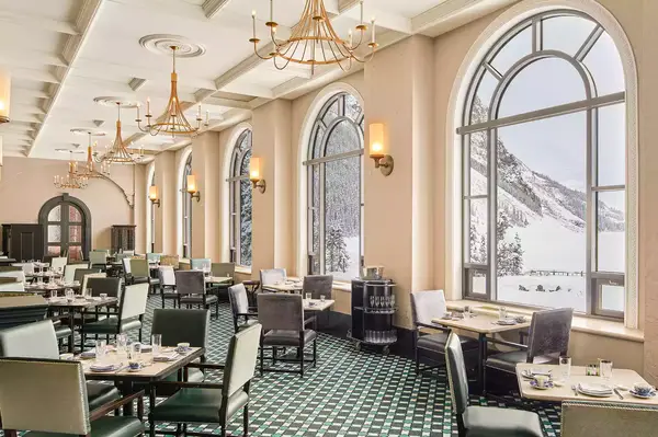 restaurant at Fairmont Château Lake Louise