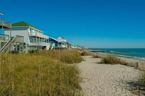 Houses along a beach on Edisto Island in South Carolina, USA.
