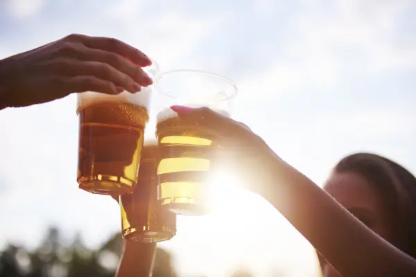 Hand, Light, Drink, Drinking, Alcohol, Sunlight, Finger, Beer, Photography, Lager, 