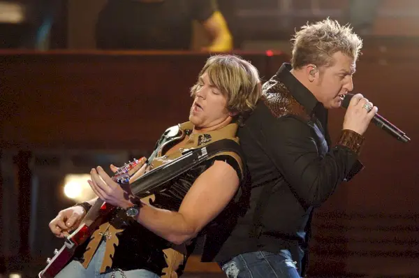 rascal flatts performs me and my gang during 33rd annual american music awards show at shrine auditorium in los angeles, california, united states photo by m caulfieldwireimage