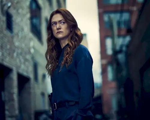 justified city primeval cast, marin ireland as maureen downey