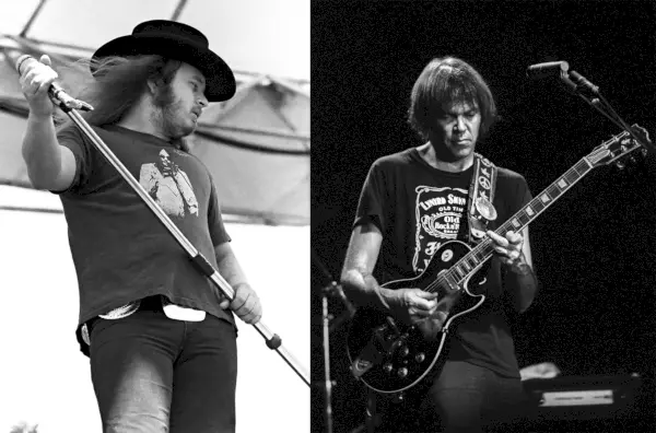 Musician, Music, Musical instrument, Guitarist, String instrument, Performance, Entertainment, Music artist, Guitar, Microphone stand, 