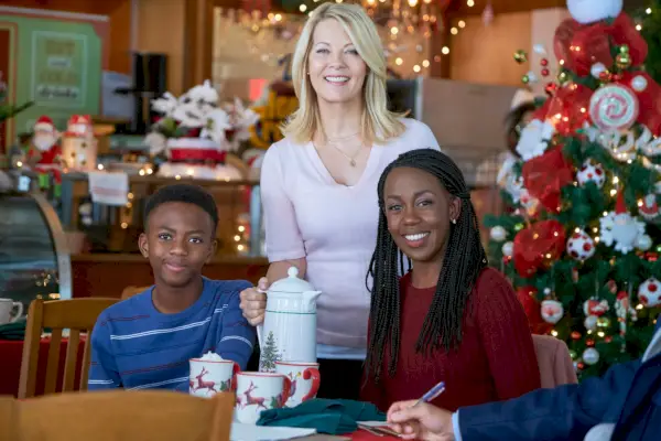 chris kringle kitchen christmas in evergreen