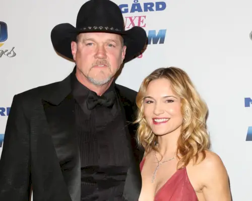 pacific palisades, ca february 26 country singer trace adkins l and actress victoria pratt r attend the 27th annual night of 100 stars black tie dinner viewing gala at the villa aurora on february 26, 2017 in pacific palisades, california photo by paul archuletafilmmagic