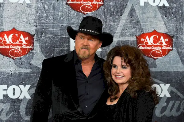 las vegas, nv december 10 singer trace adkins l and his wife rhonda adkins arrive at the 2012 american country awards at the mandalay bay events center on december 10, 2012 in las vegas, nevada photo by frazer harrisongetty images