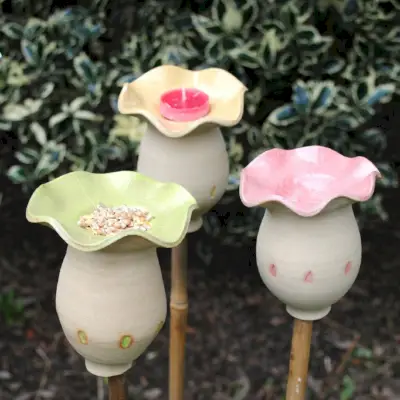 Ceramic Poppy Seed Head in Six Colour Options