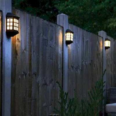 Deluxe LED Solar Lights