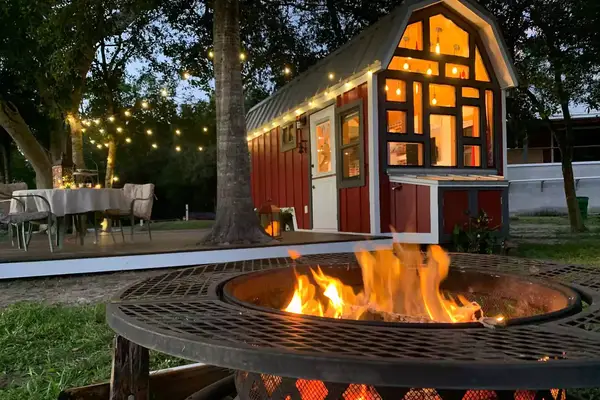 Tiny house rental available on Airbnb