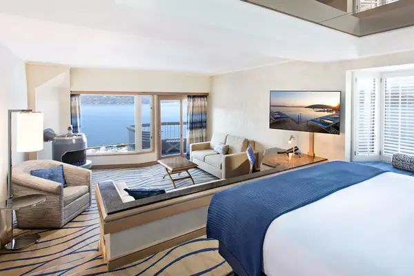 Bedroom overlooking the ocean at Coeur d