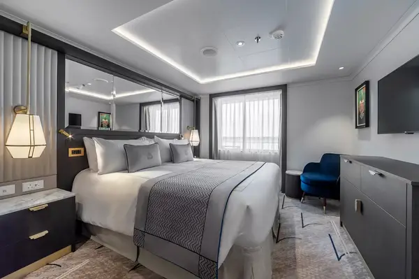 Queen Anne state room 