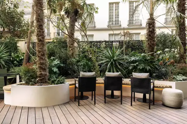The courtyard at HÃ´tel Dame Des Arts in Paris, France