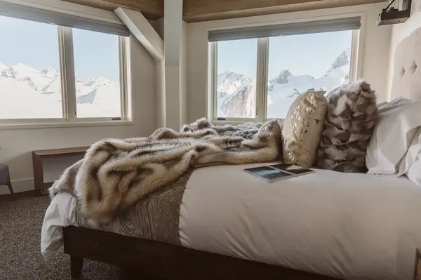 The bedroom inside the Sheldon Chalet