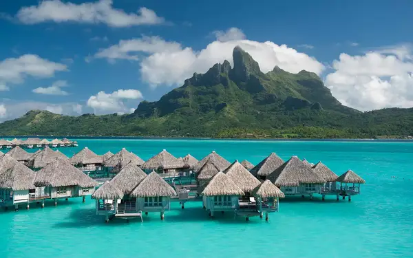 St. Regis, Bora Bora