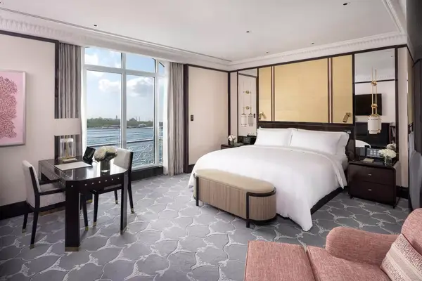 Peninsula Istanbul renderings