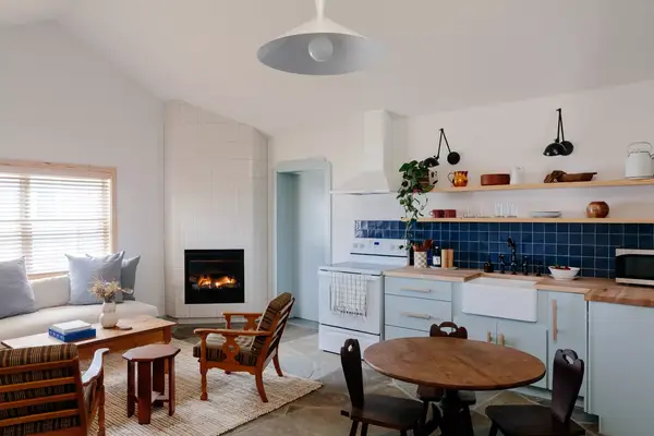 Koda Suites living room and kitchen at Daunt’s Albatross in Montauk