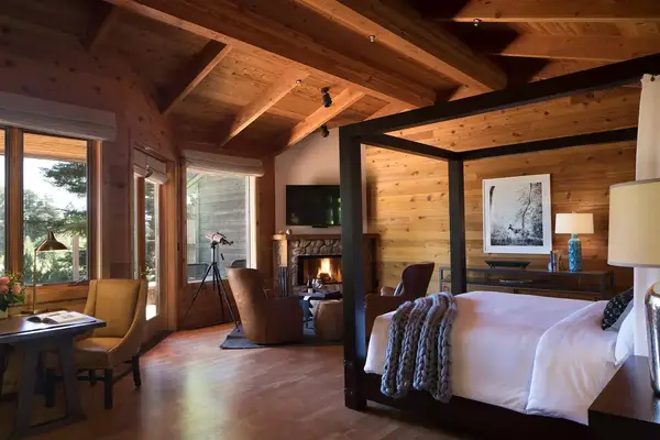 Interior of a Vista Hot Tub Suite at Alila Ventana Big Sur
