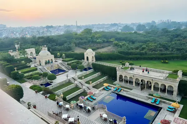 Sunset over the Oberoi Amarvilas hotel