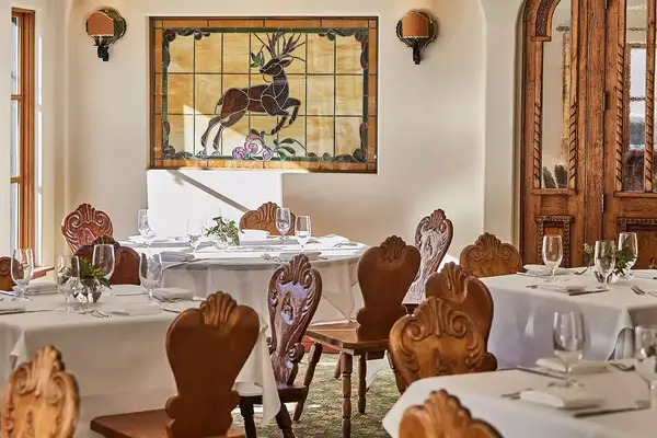 The formal dining room at Goldener Hirsch