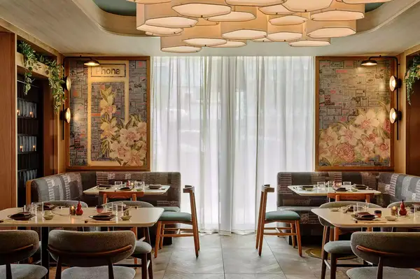 restaurant at Romer House Waikiki