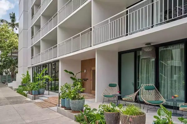 exterior of Romer House Waikiki