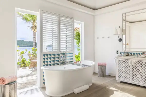 Beach suite bathtub at Cheval Blanc St-Barth Isle de France 