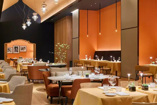 Bulgari Hotel Tokyo restaurant dining interior space 