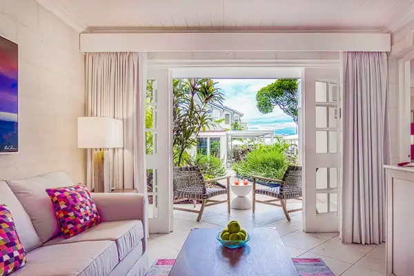 Guest suite with open patio at Treasure Beach