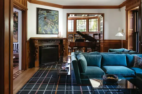 The lounge at the Norumbega Inn in Maine