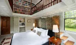 The library guest room at Norumbega Inn in Maine 