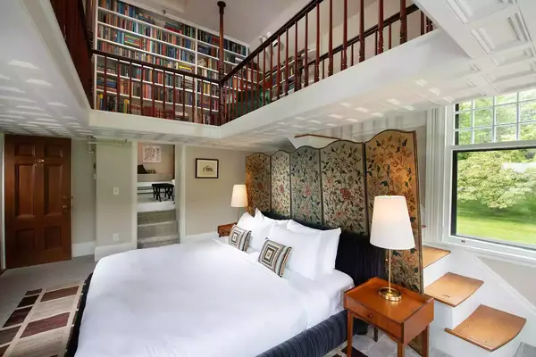 The library guest room at Norumbega Inn in Maine 