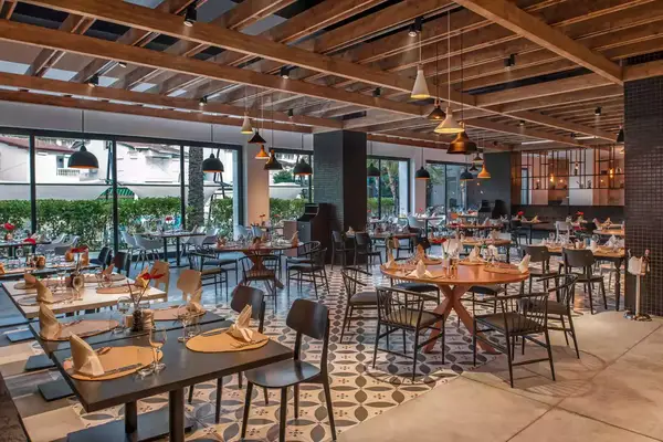 Restaurant in DoubleTree by Hilton Antalya Kemer