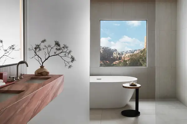 A bathroom at Mii amo