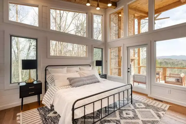 blue ridge modern luxury cabin