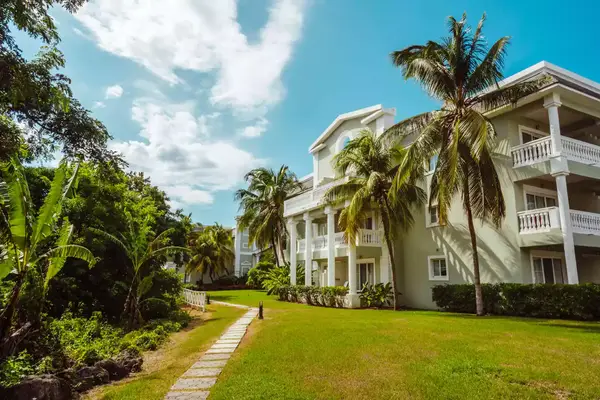 Colonial style architecture in Grand Palladium Jamaica