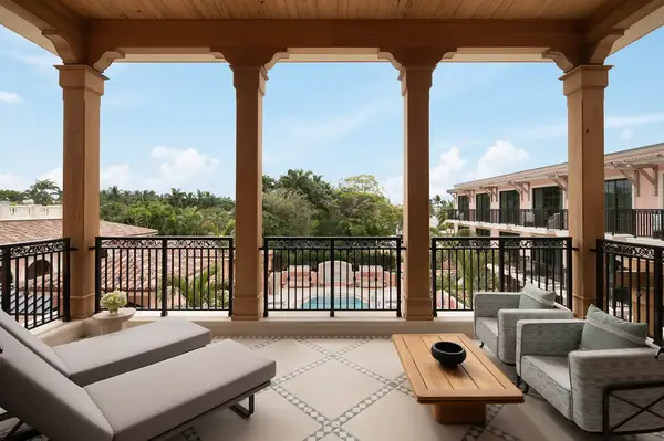 room balcony at Palm House